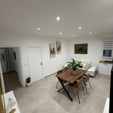 - 6 Personnes - 3 Lits - 3 Pieces - Parking ! Nice