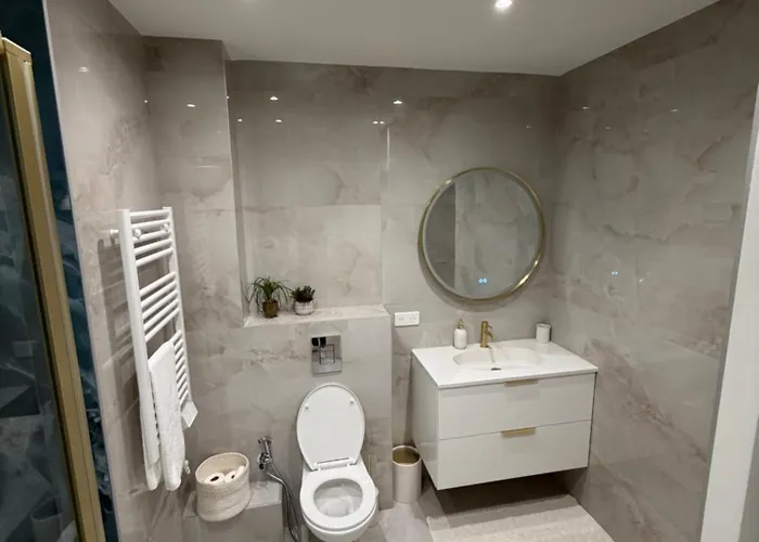 Apartment - 6 Personnes - 3 Lits - 3 Pieces - Parking ! Nizza