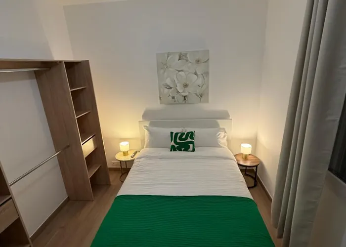 - 6 Personnes - 3 Lits - 3 Pieces - Parking ! Nizza