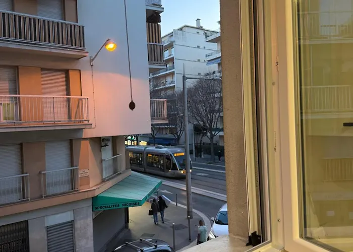 Apartment - 6 Personnes - 3 Lits - 3 Pieces - Parking ! Nizza